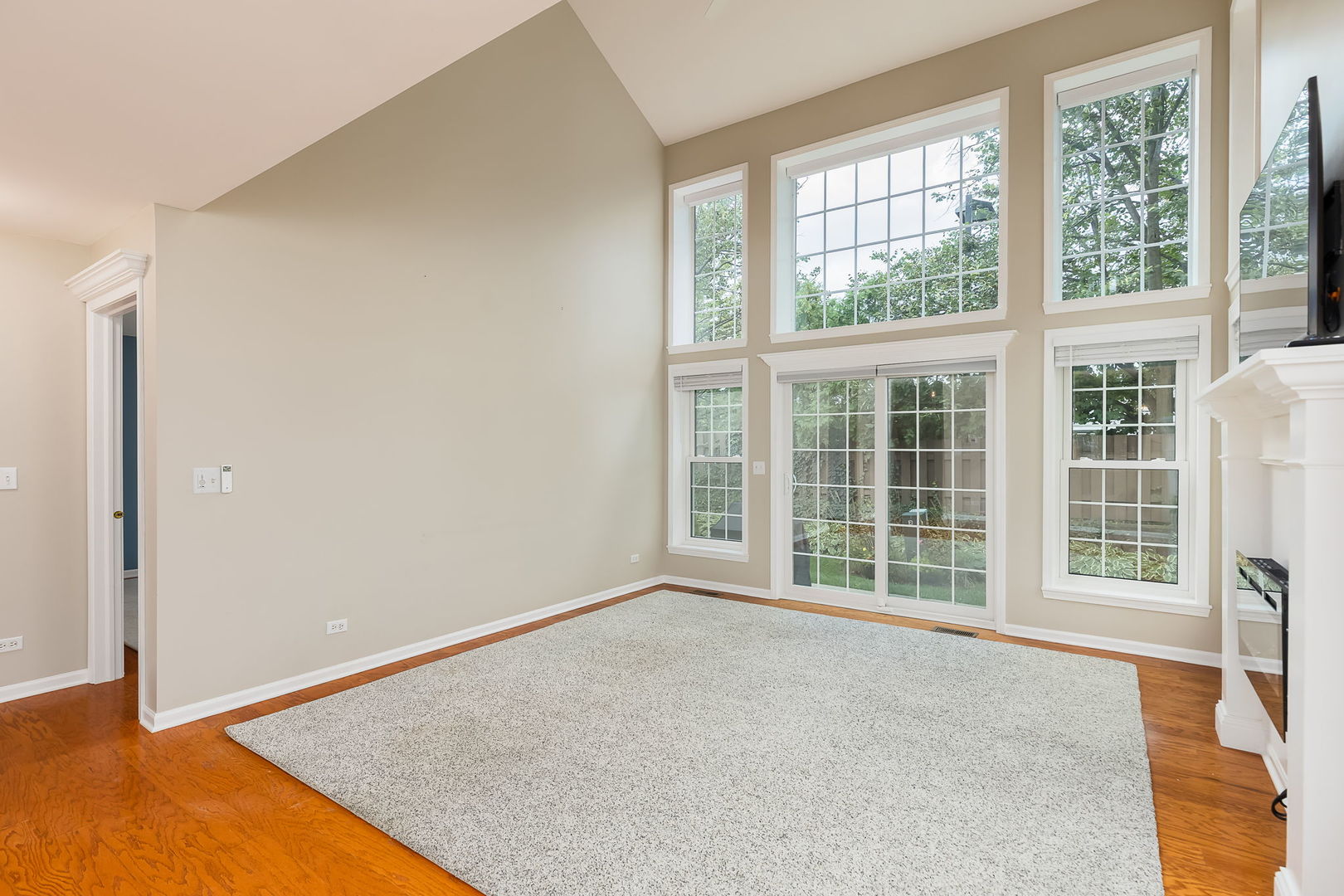710 Citadel Drive, Westmont, IL 60559