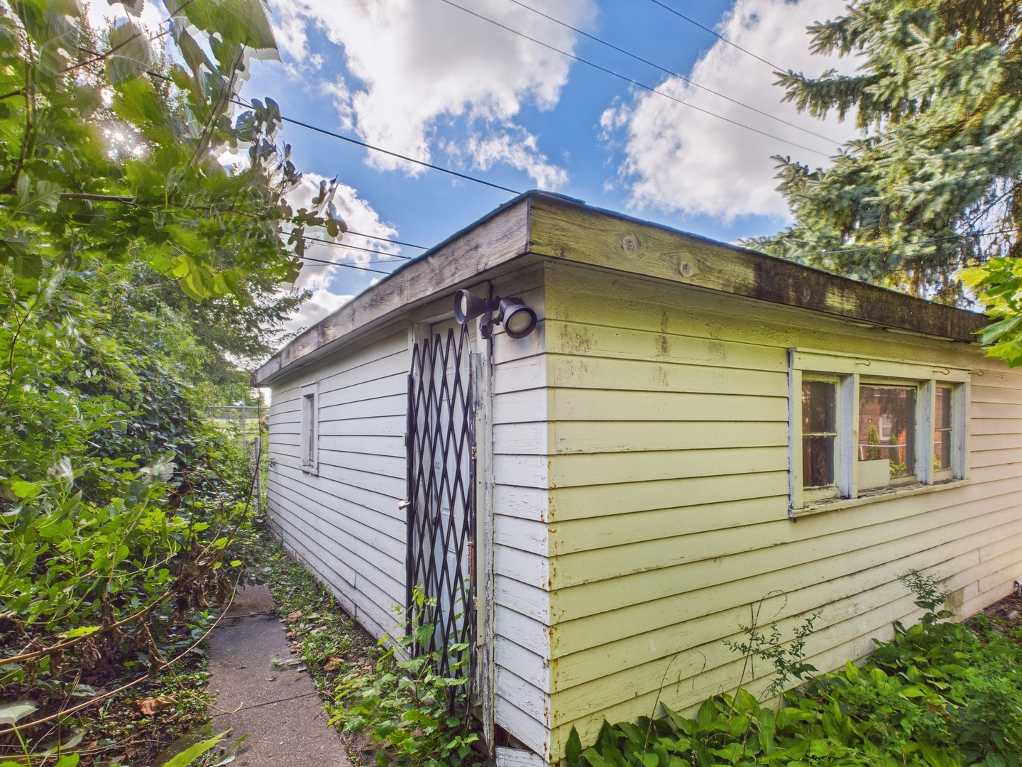 14510 S Emerald Avenue, Riverdale, IL 60827