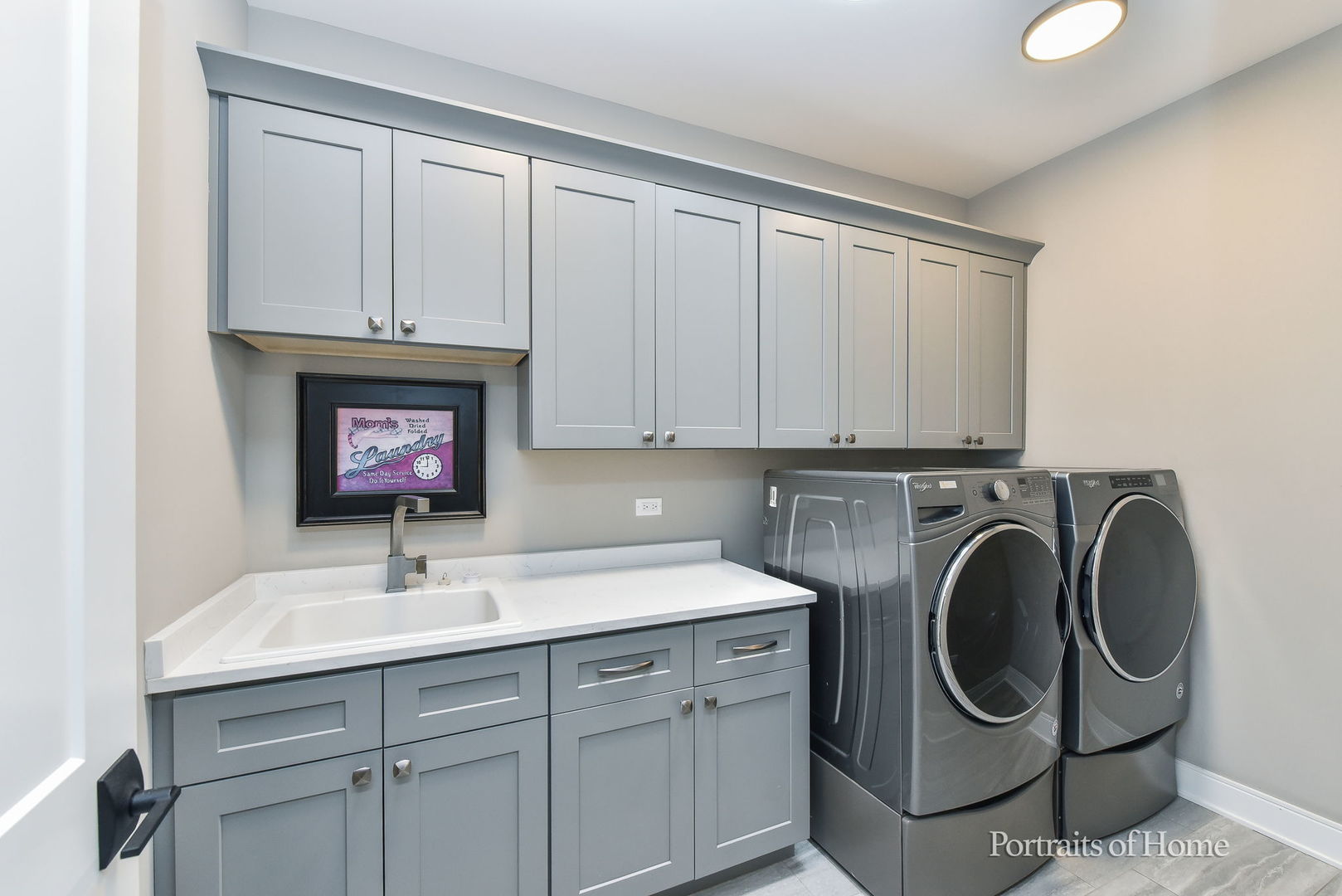 542 N Wright Street, Naperville, IL 60563