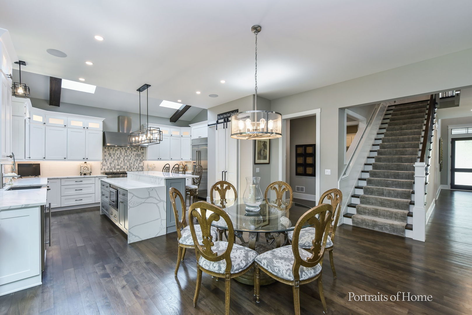 542 N Wright Street, Naperville, IL 60563