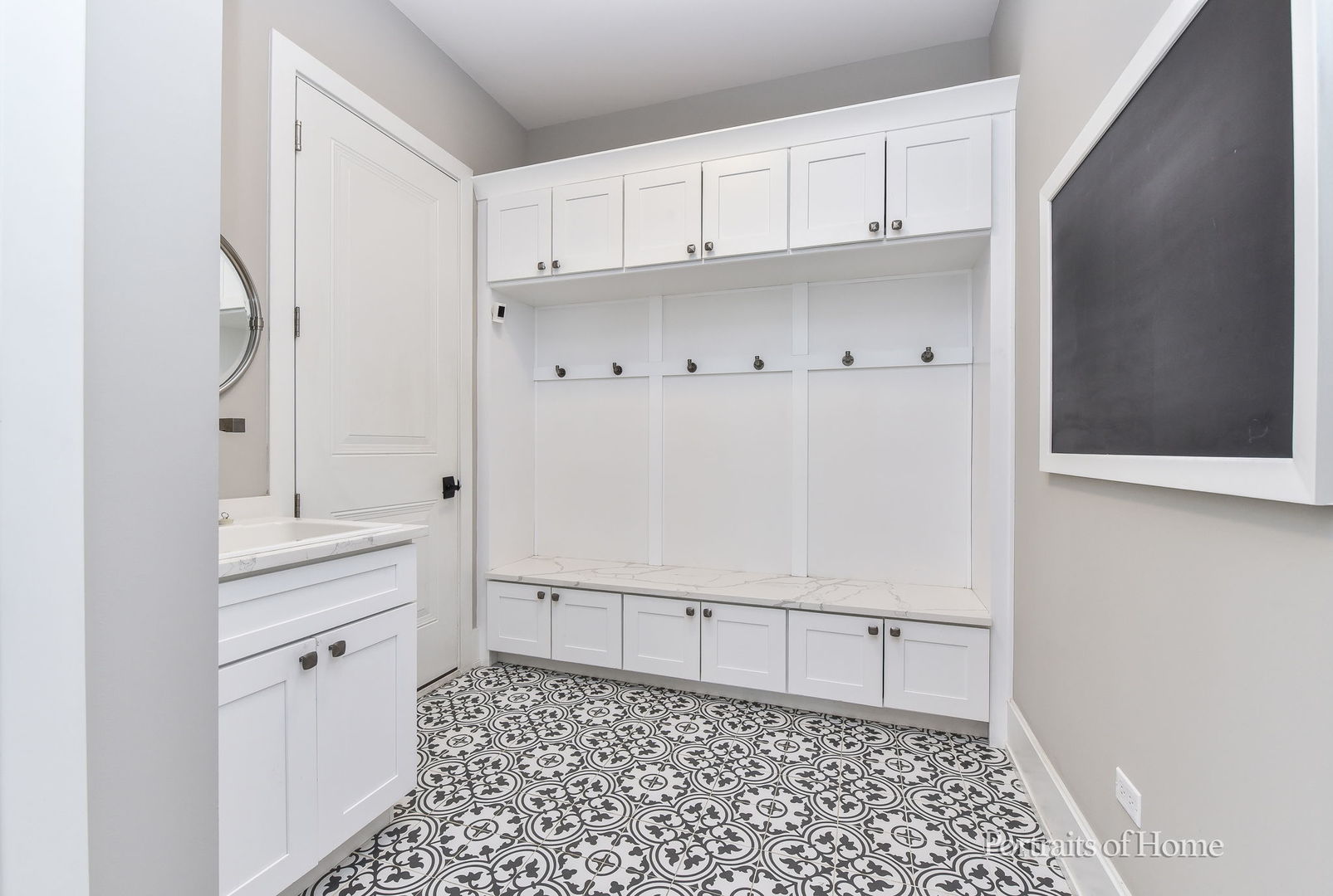 542 N Wright Street, Naperville, IL 60563