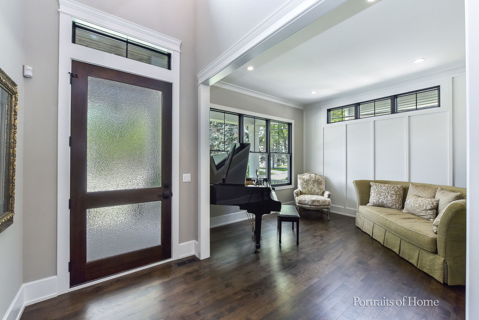 542 N Wright Street, Naperville, IL 60563