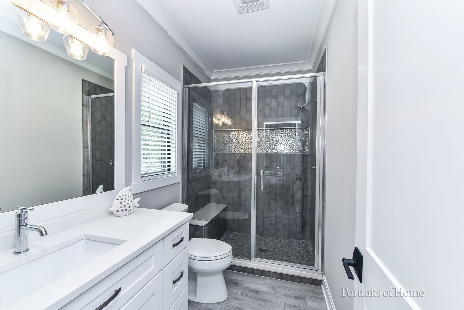 542 N Wright Street, Naperville, IL 60563