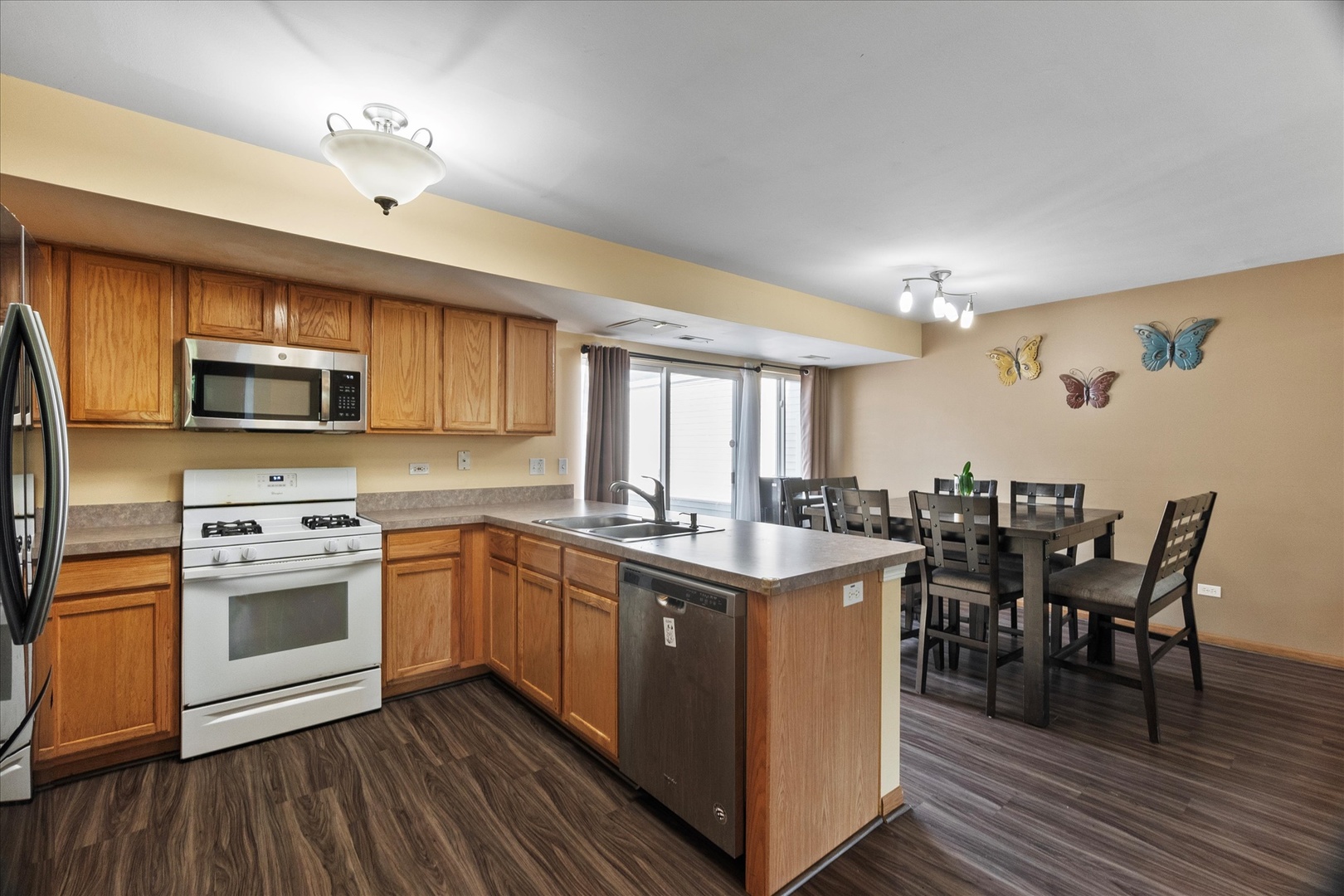 14 HARMONY Lane, Romeoville, IL 60446
