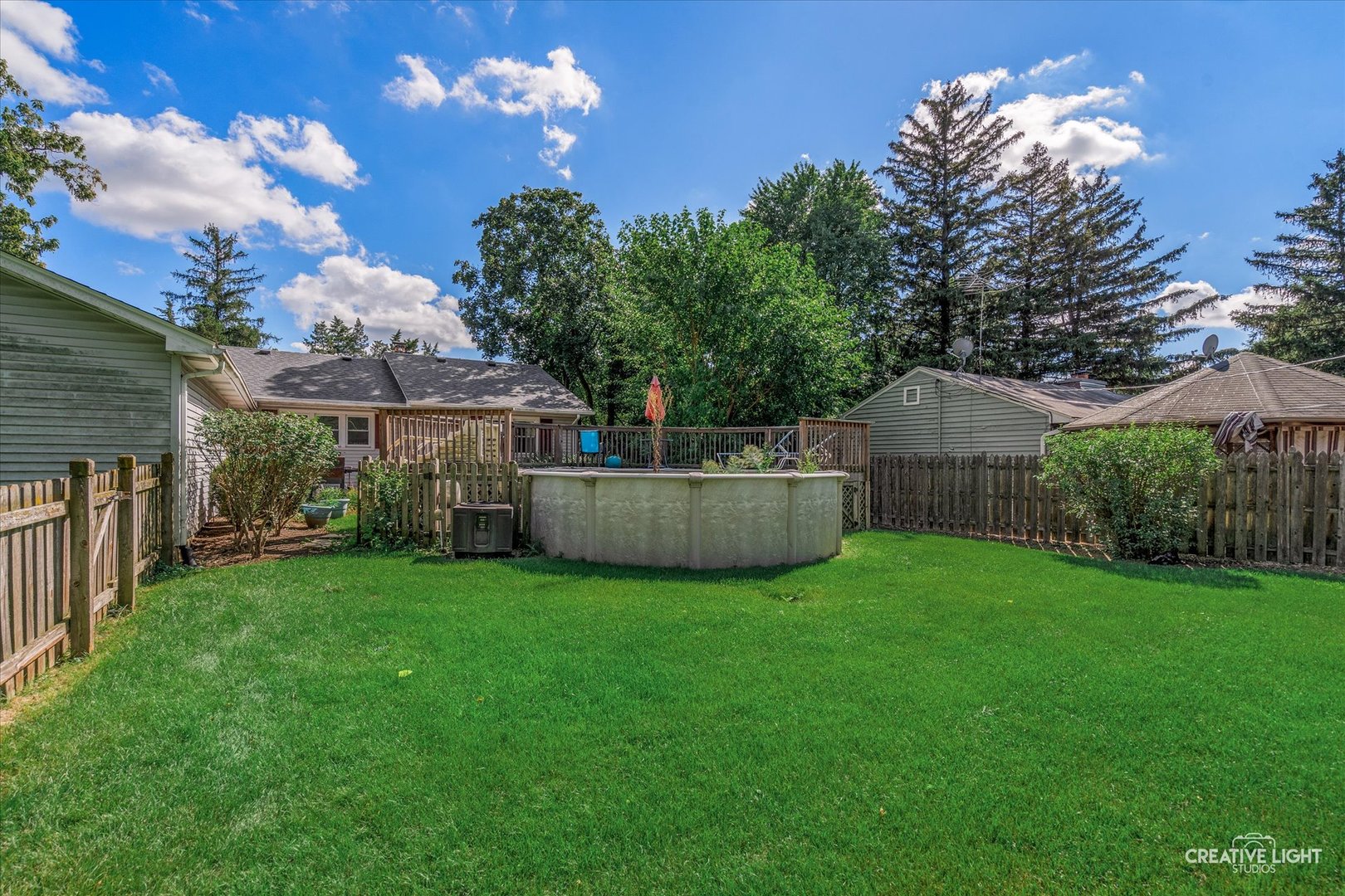 1319 W State Street, Geneva, IL 60134
