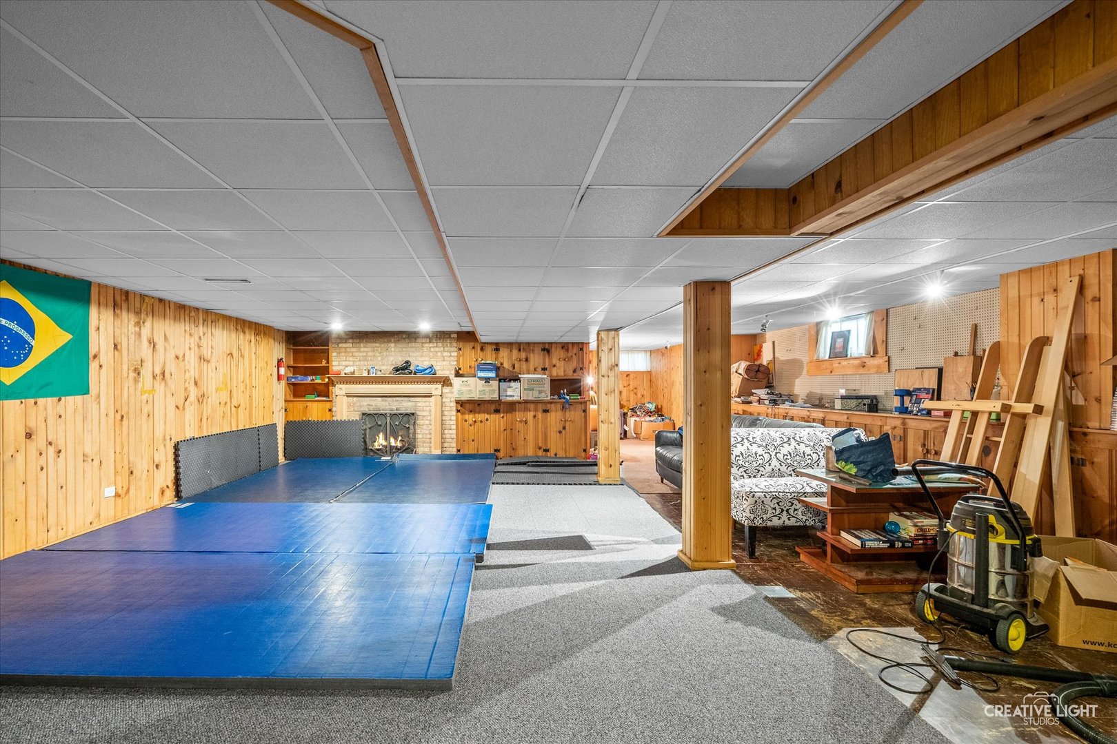 1319 W State Street, Geneva, IL 60134