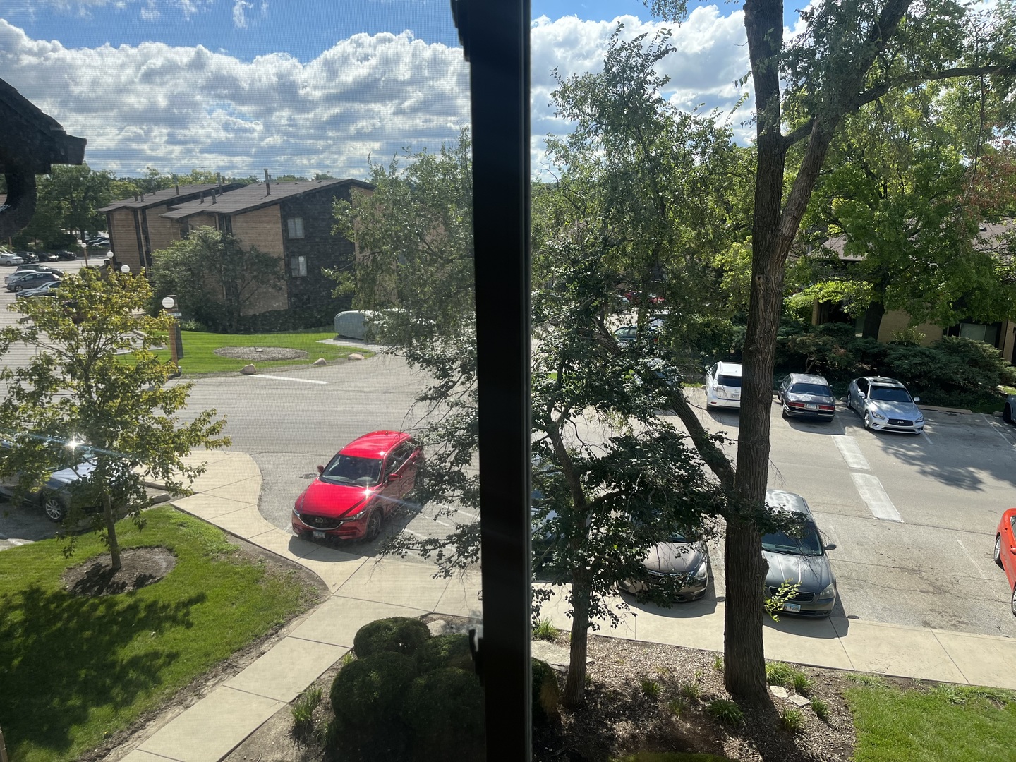 Willowbrook, IL 60527