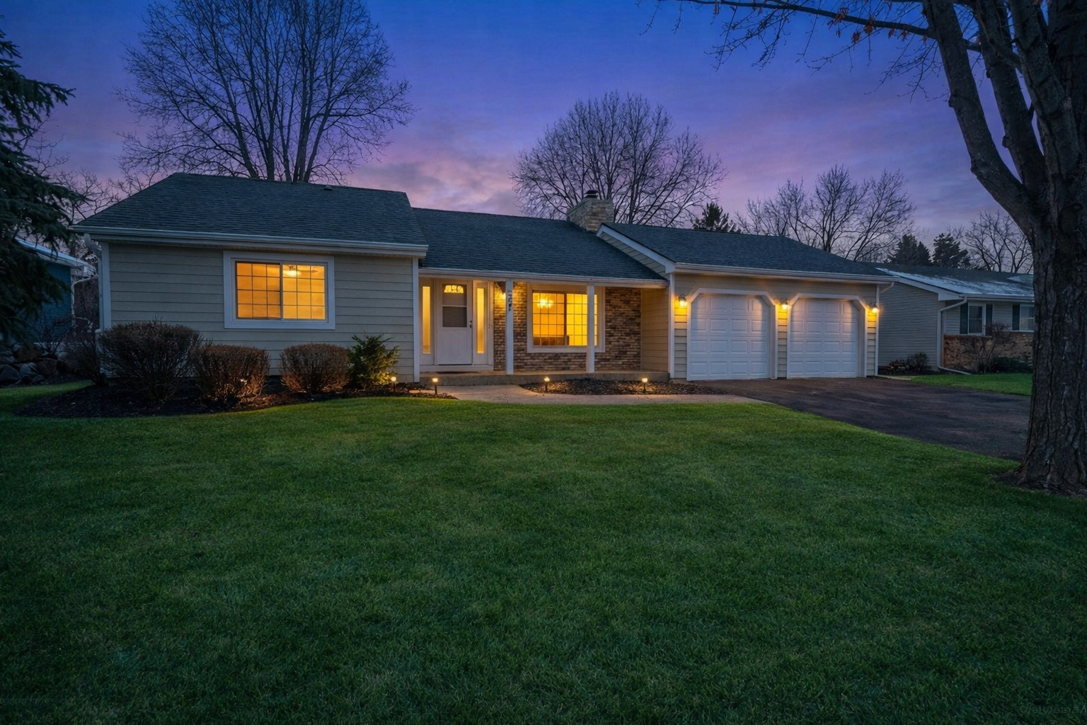 649 WILBUR Court, Gurnee, IL 60031