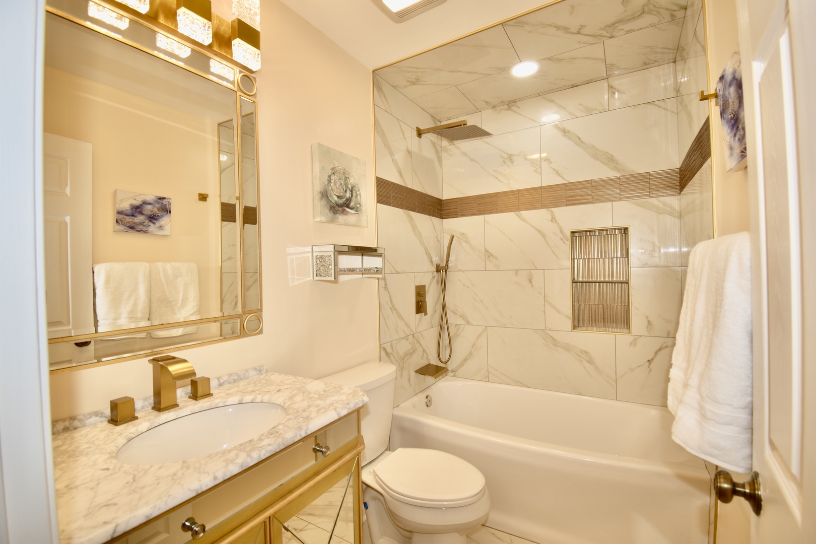 649 WILBUR Court, Gurnee, IL 60031