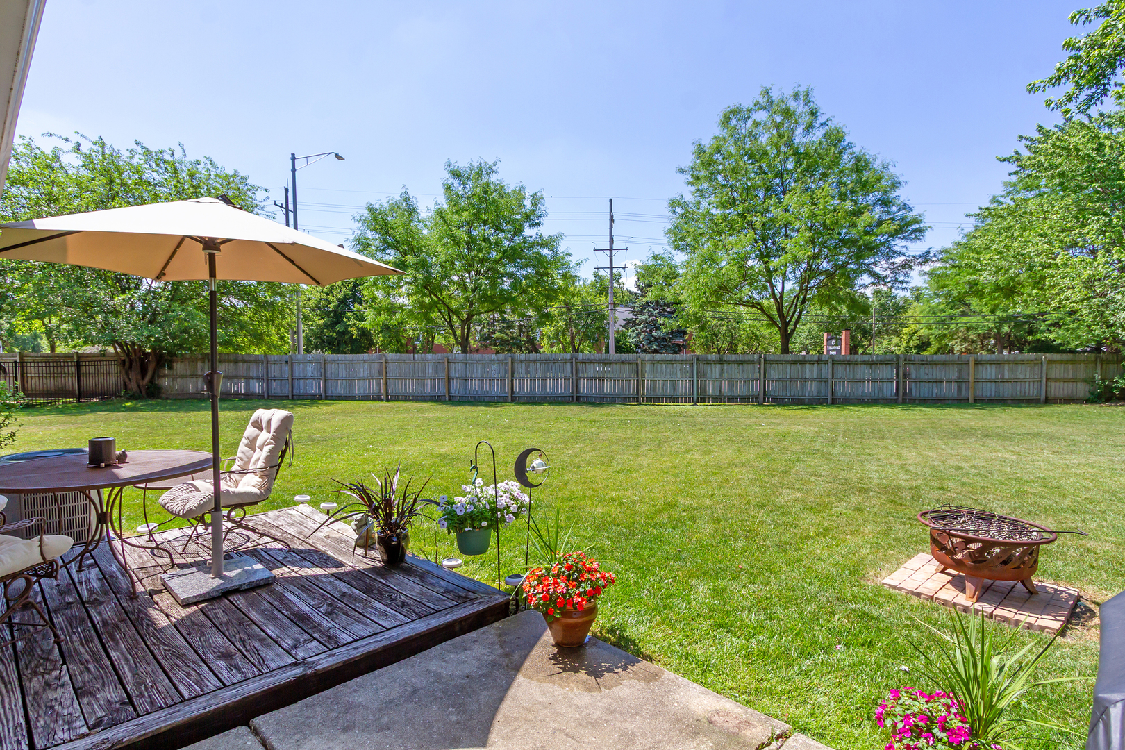 1150 Attleboro Court, Schaumburg, IL 60193