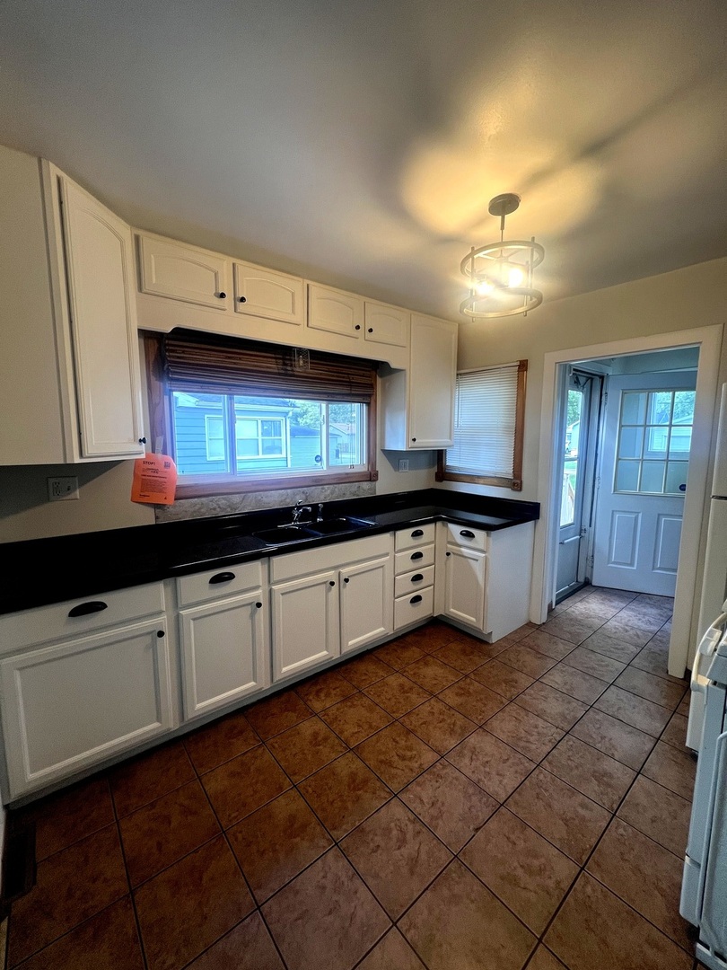 914 E Benton Street, Morris, IL 60450