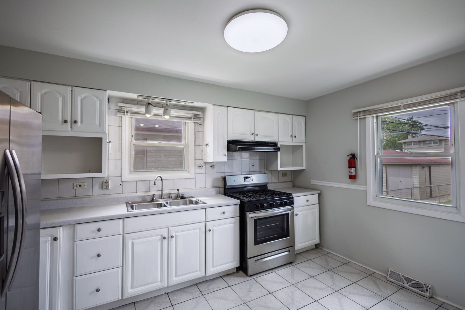 11740 S Loomis Street, Chicago, IL 60643