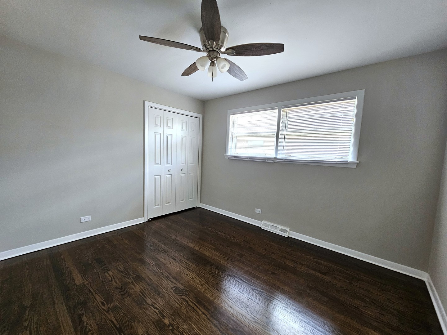 8519 S Tripp Avenue, Chicago, IL 60652