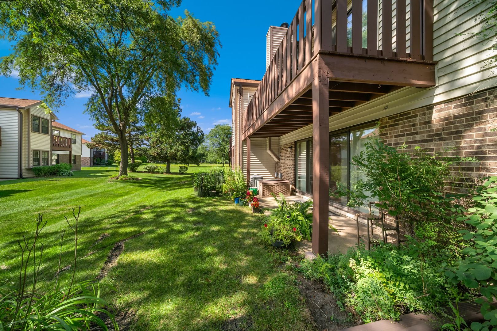 766 WHITE PINE Road #6B1, Buffalo Grove, IL 60089