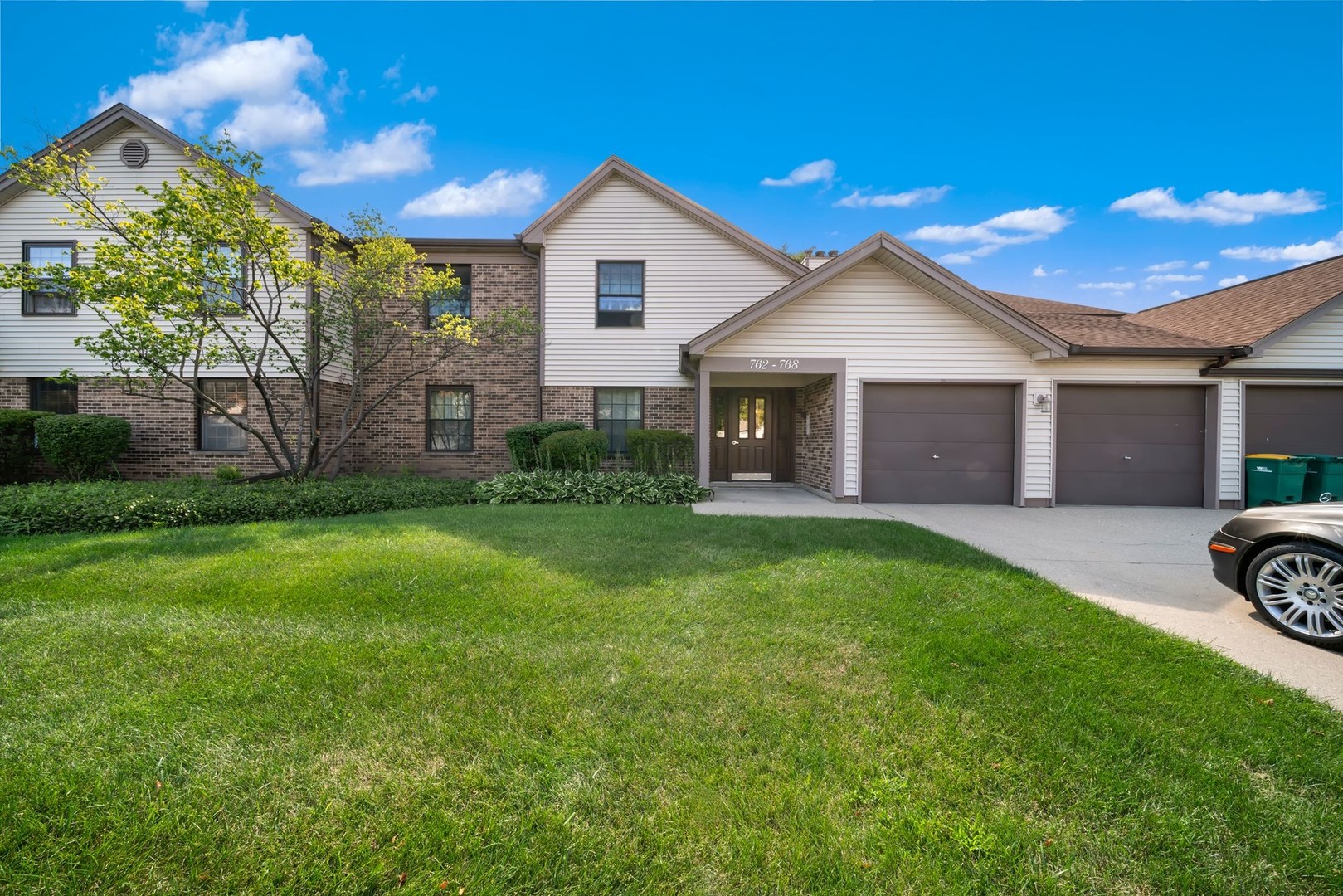 766 WHITE PINE Road #6B1, Buffalo Grove, IL 60089