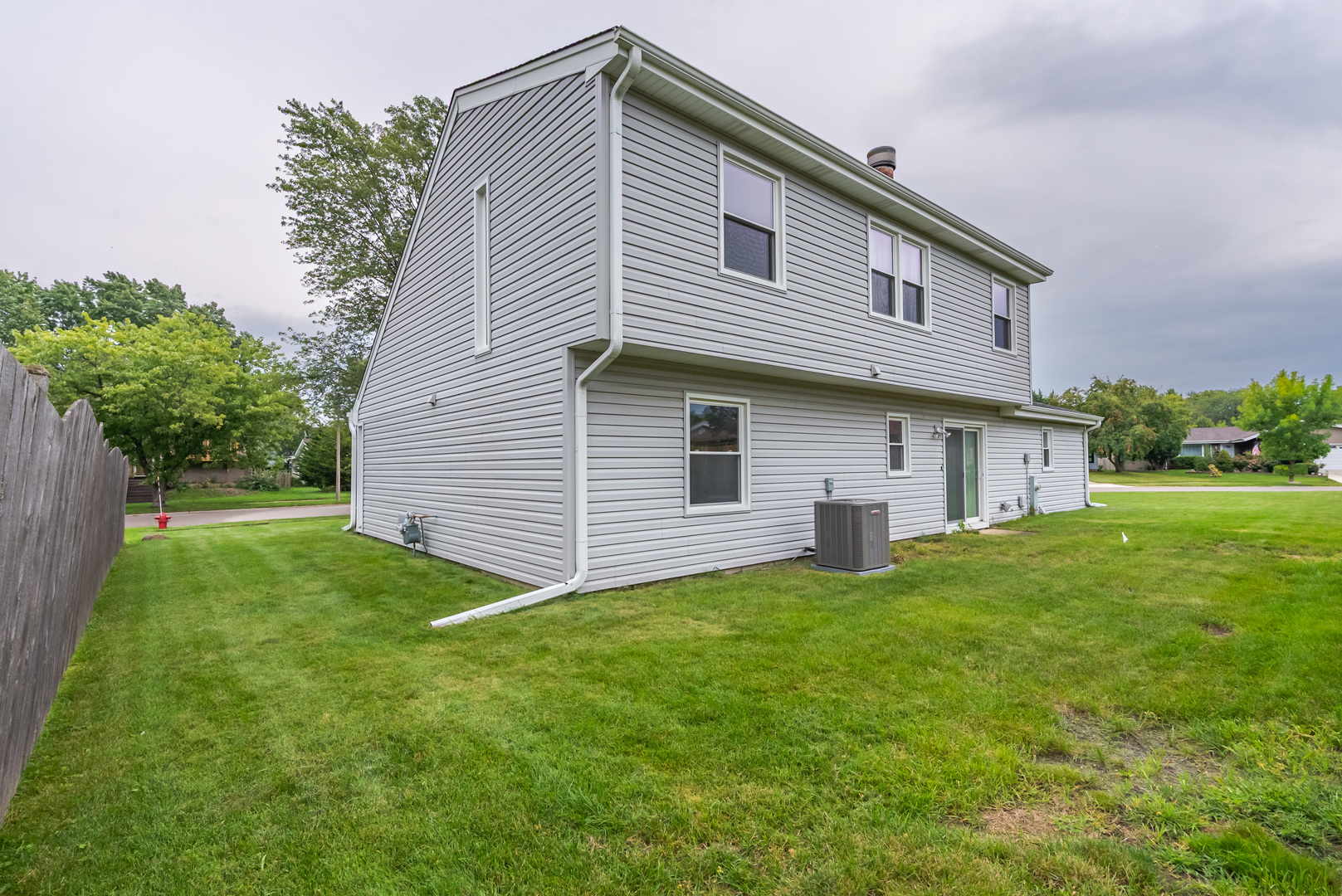 1314 Appletree Lane, Aurora, IL 60506