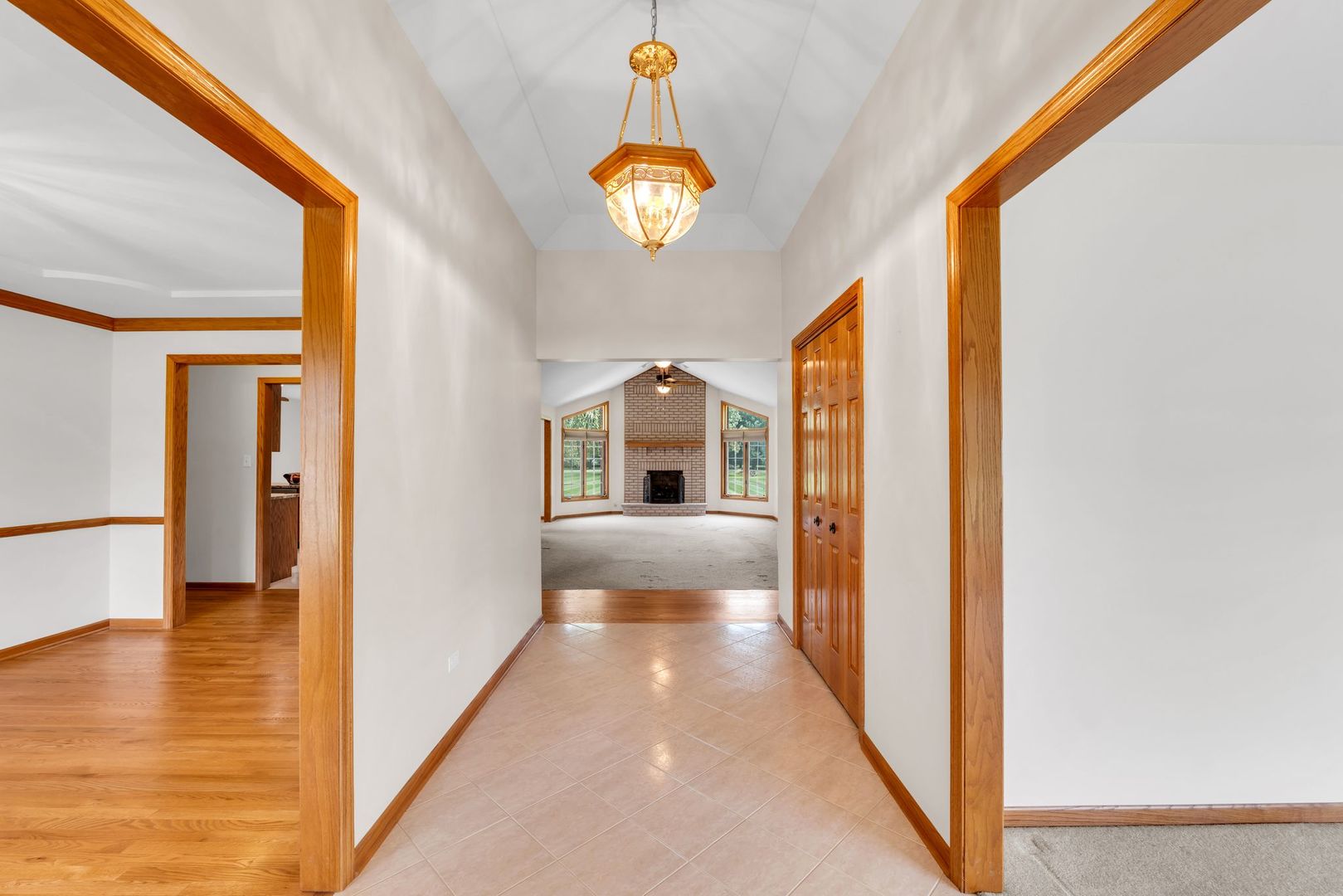 24031 S Schoolhouse Road, Manhattan, IL 60442