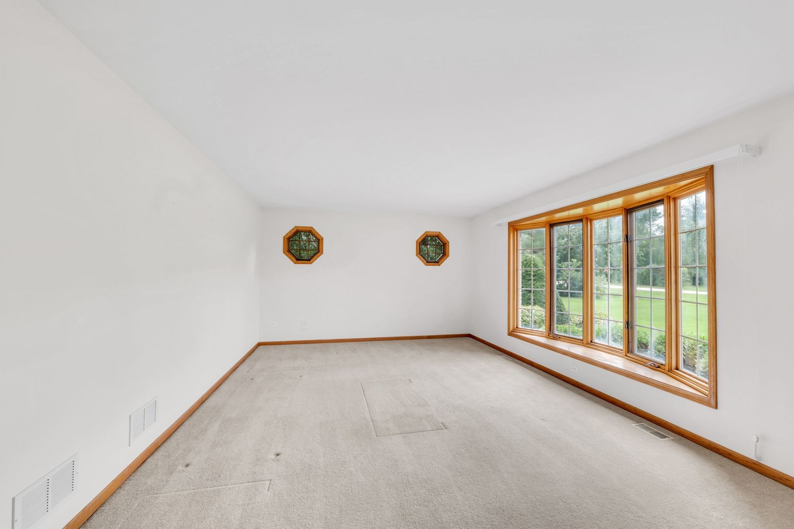 24031 S Schoolhouse Road, Manhattan, IL 60442