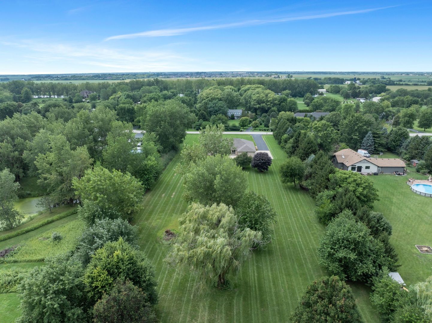 24031 S Schoolhouse Road, Manhattan, IL 60442