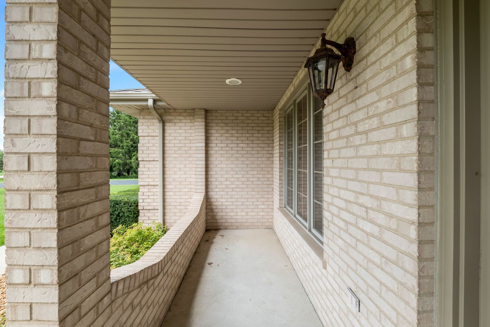 24031 S Schoolhouse Road, Manhattan, IL 60442