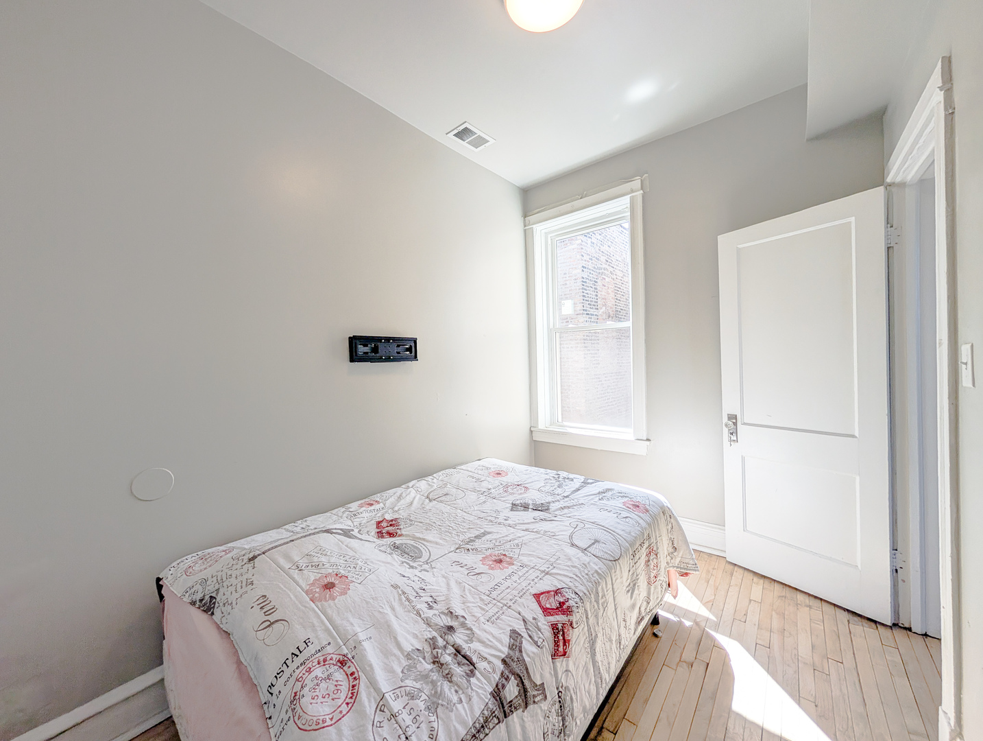 2838 W Roosevelt Road #3R, Chicago, IL 60612