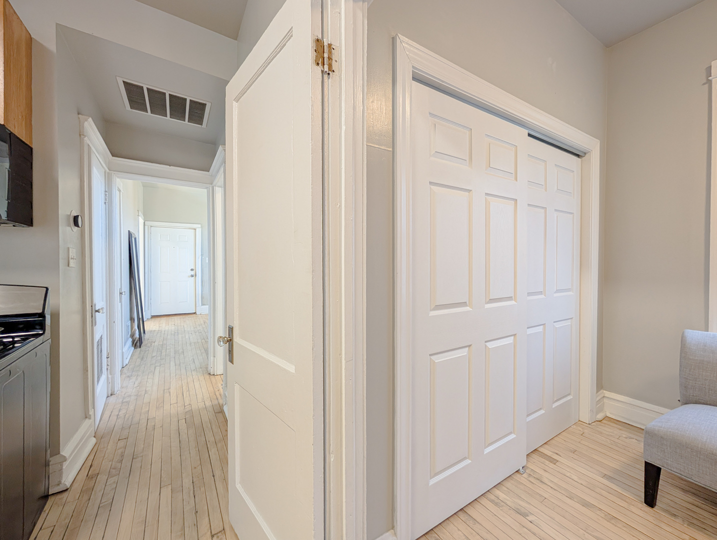 2838 W Roosevelt Road #3R, Chicago, IL 60612