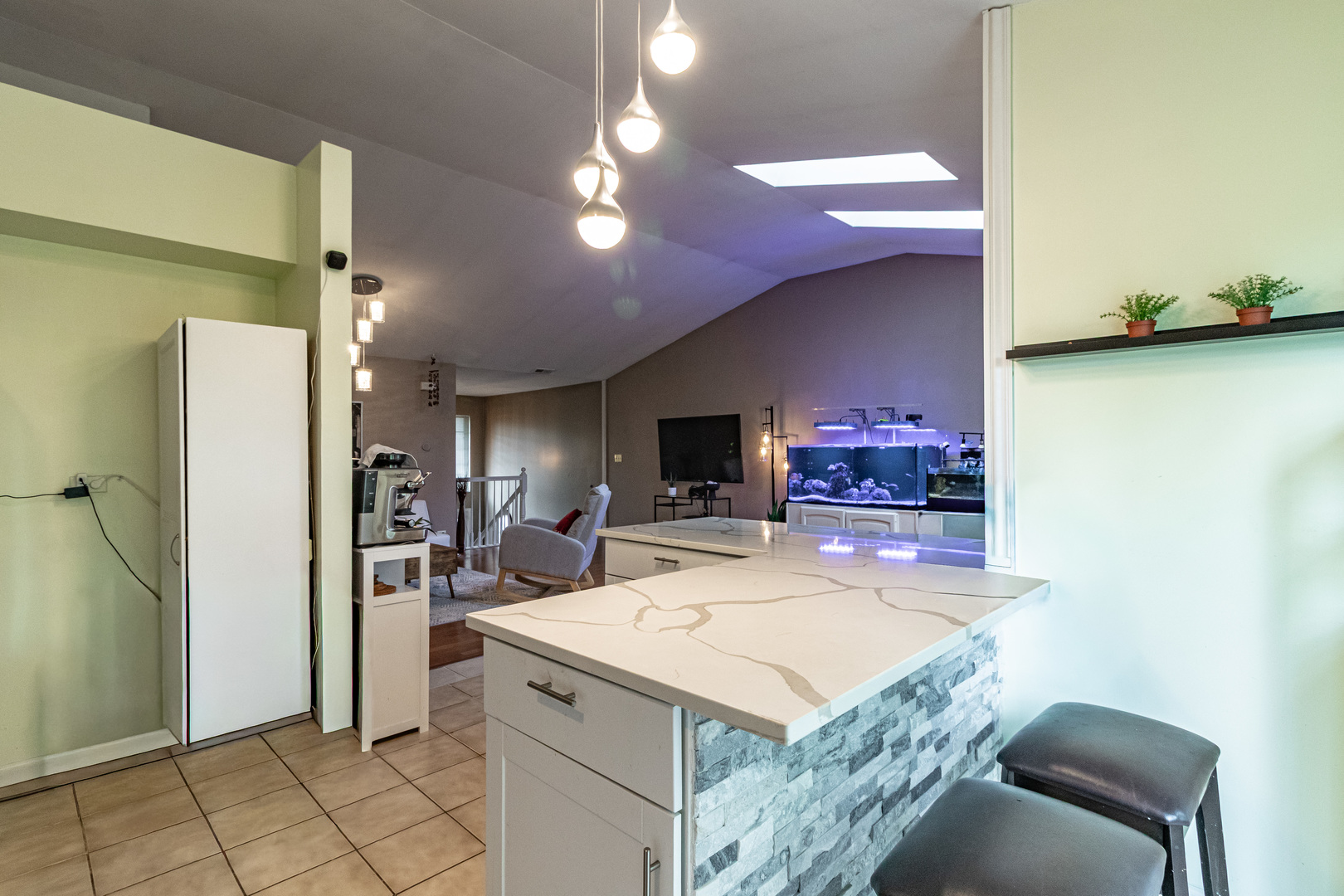 802 Stonewall Court, Schaumburg, IL 60173