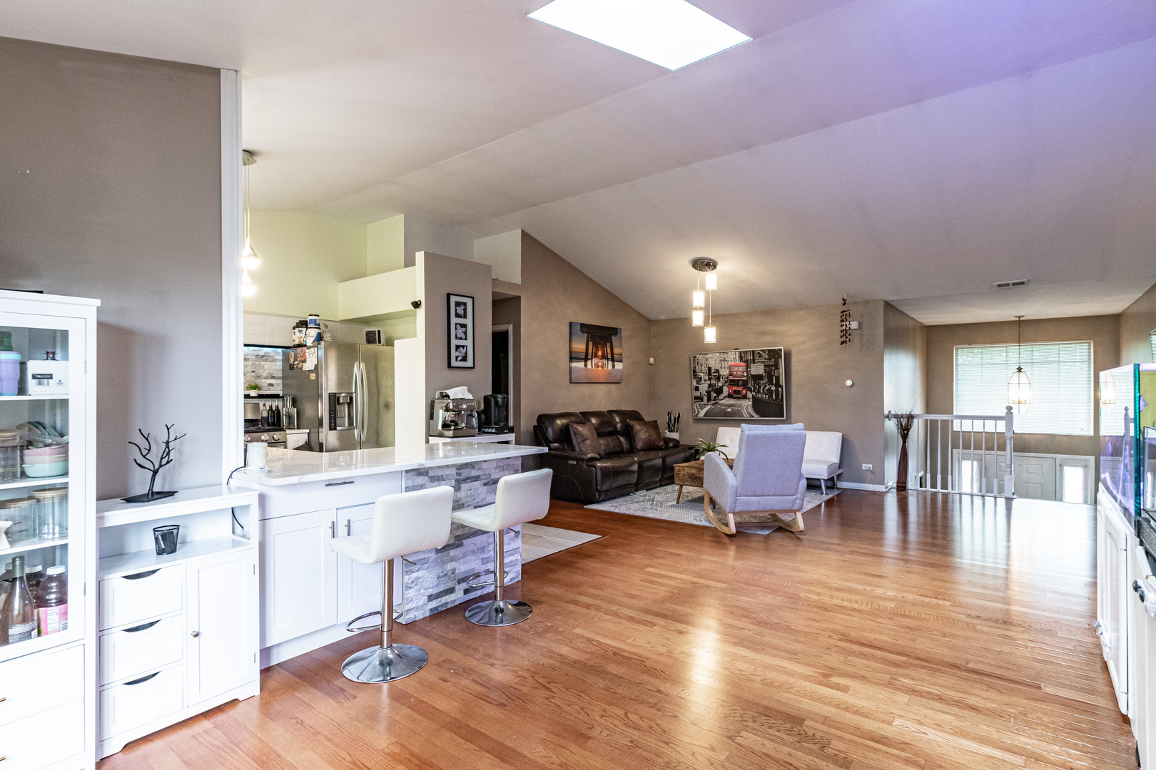802 Stonewall Court, Schaumburg, IL 60173