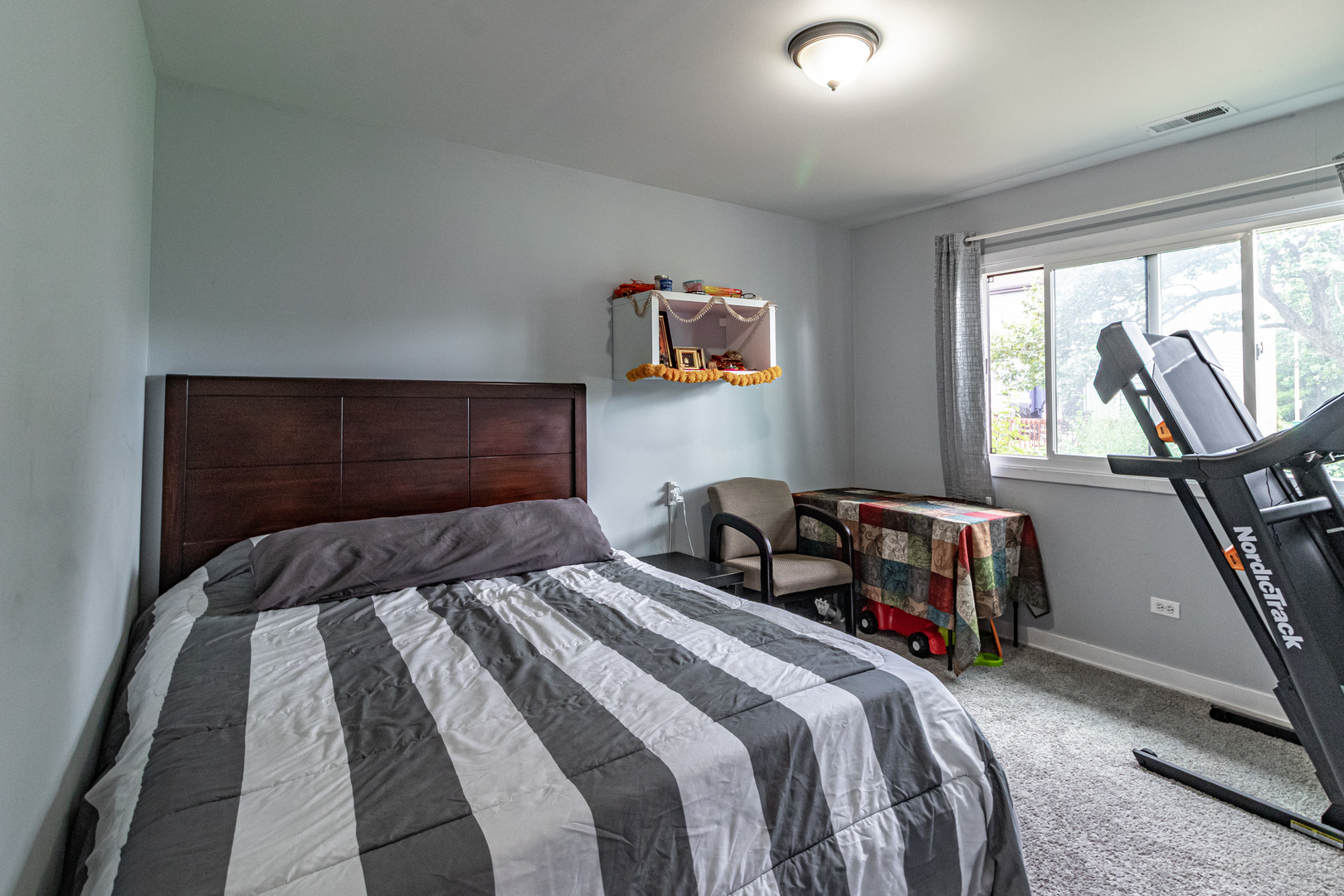 1426 Chippewa Trail, Wheeling, IL 60090