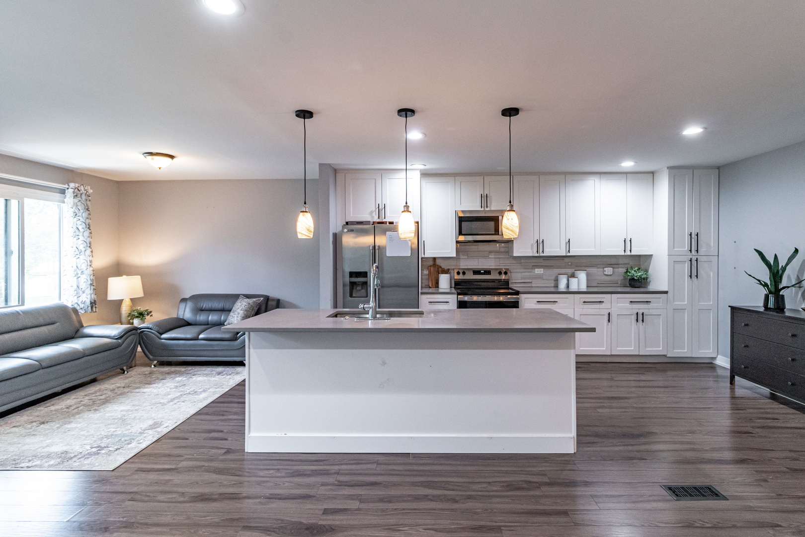 1426 Chippewa Trail, Wheeling, IL 60090