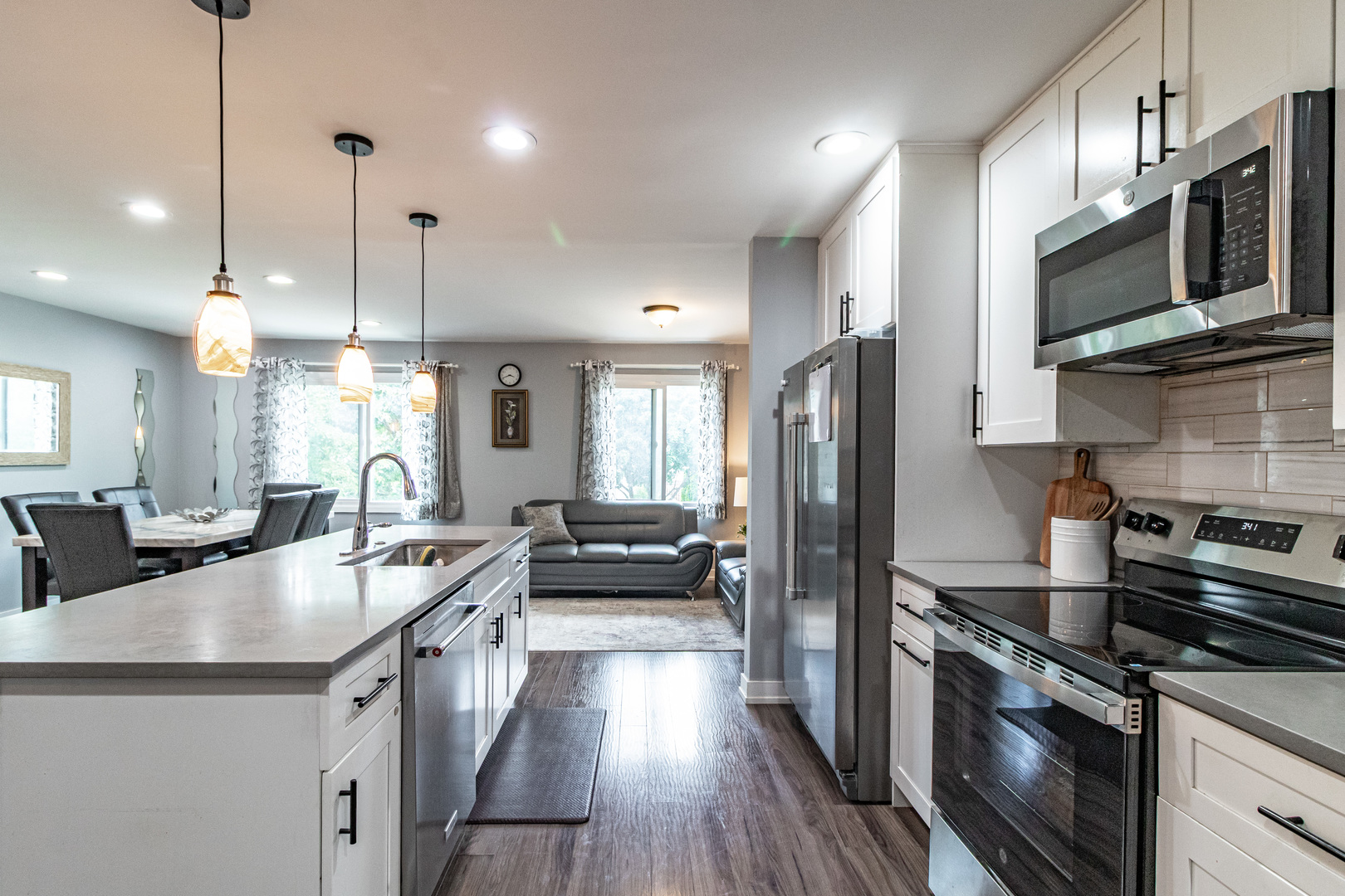 1426 Chippewa Trail, Wheeling, IL 60090