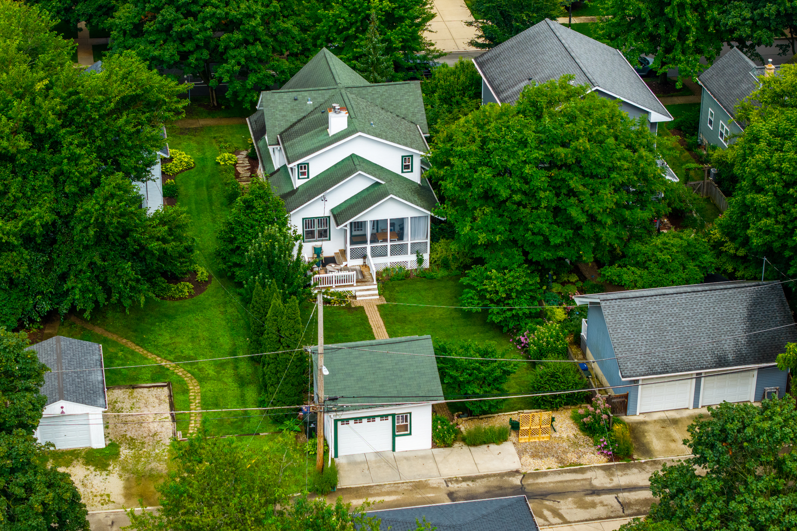 215 S Columbia Street, Naperville, IL 60540