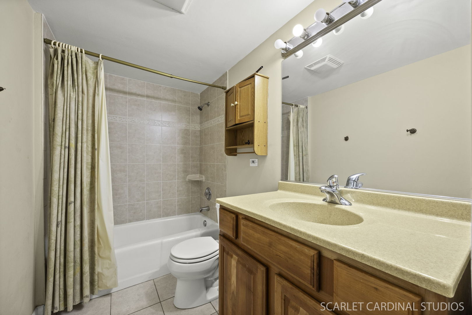 1000 S Lorraine Road #412, Wheaton, IL 60189