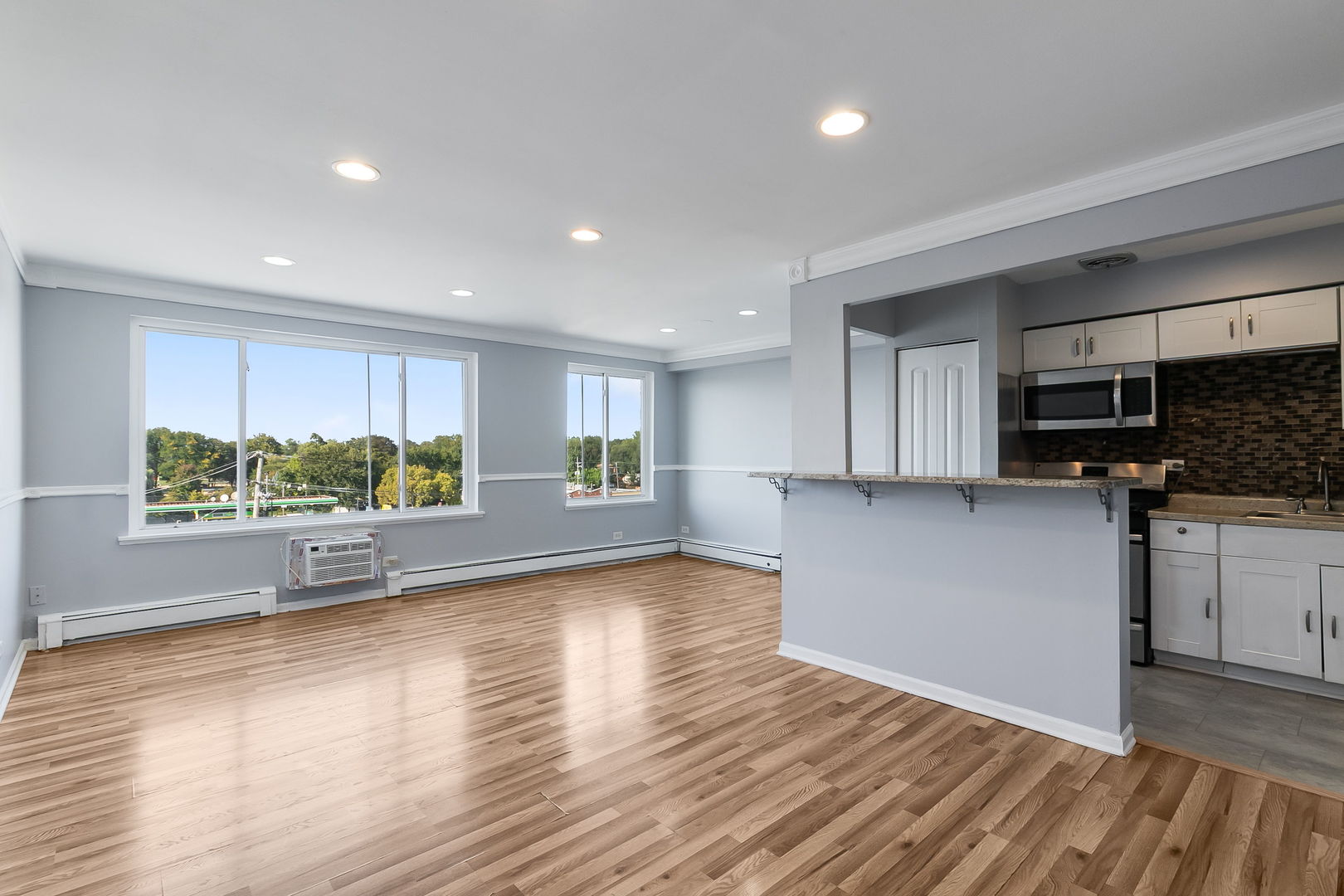 1227 S Harlem Avenue #510, Berwyn, IL 60402