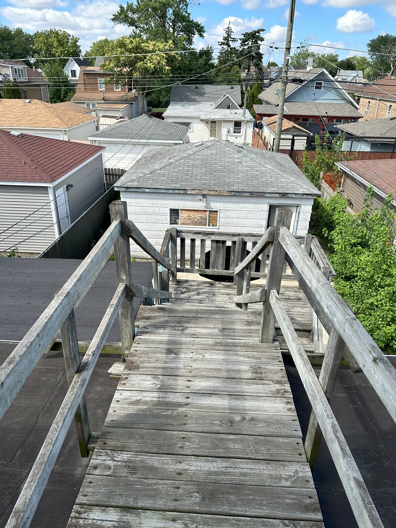 3736 W 61st Place, Chicago, IL 60629