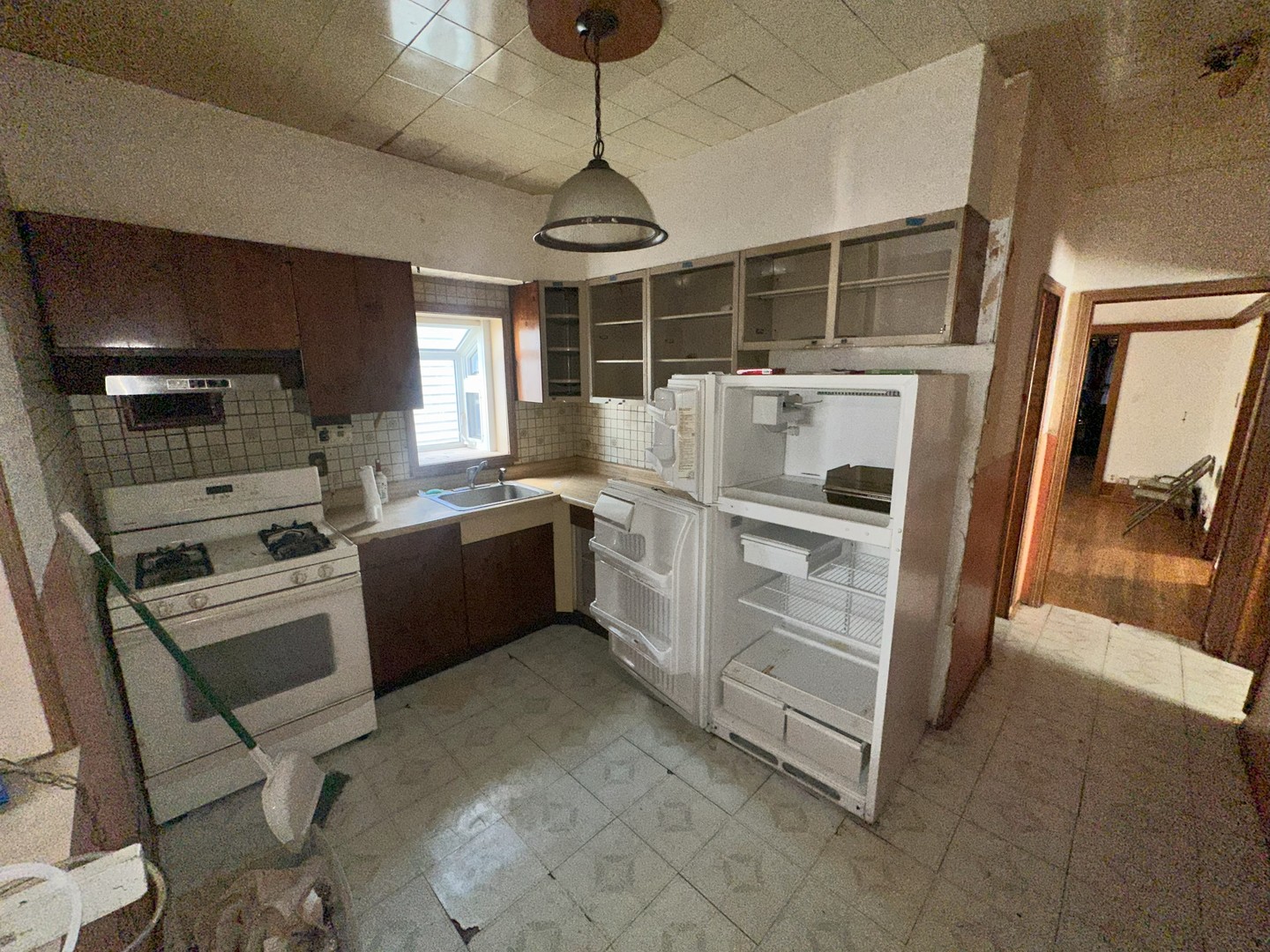 3736 W 61st Place, Chicago, IL 60629