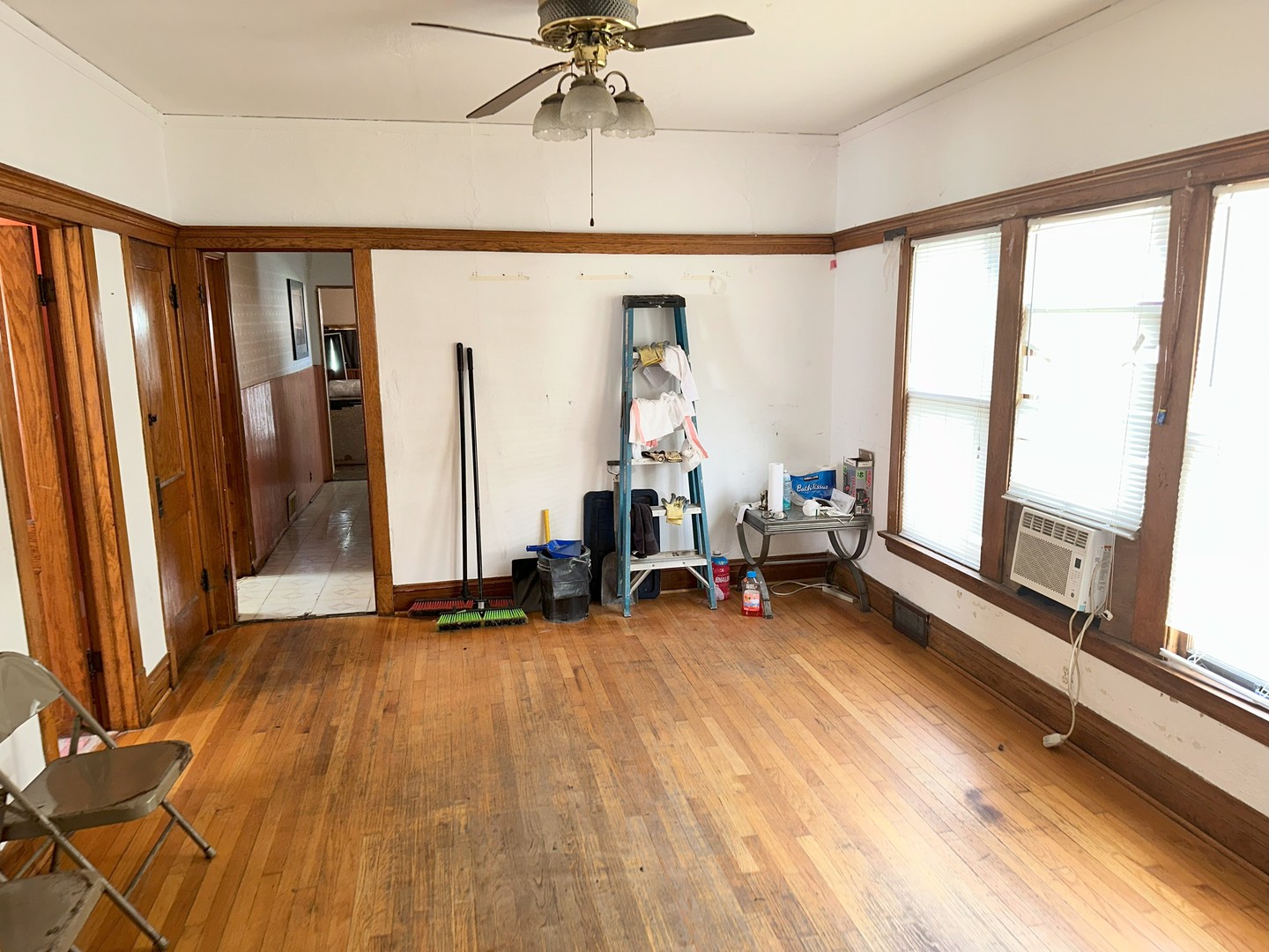 3736 W 61st Place, Chicago, IL 60629