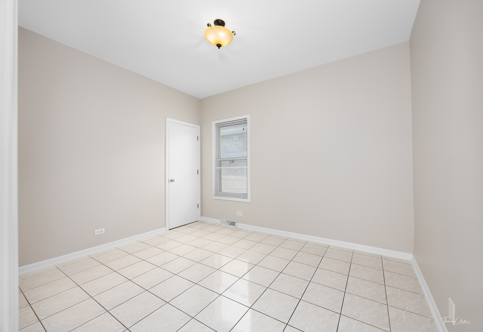 1329 Wisconsin Avenue, Berwyn, IL 60402