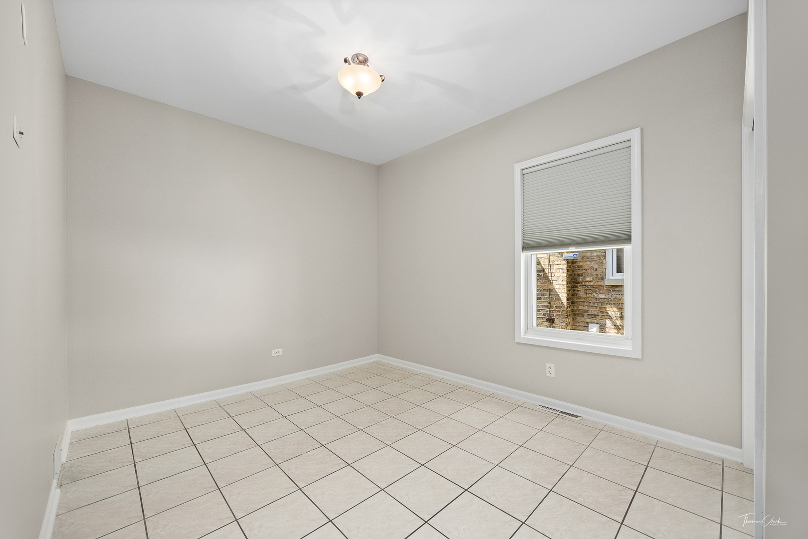 1329 Wisconsin Avenue, Berwyn, IL 60402