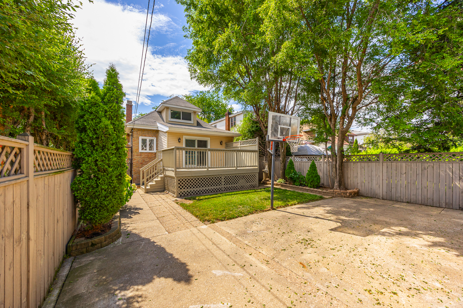 1329 Wisconsin Avenue, Berwyn, IL 60402