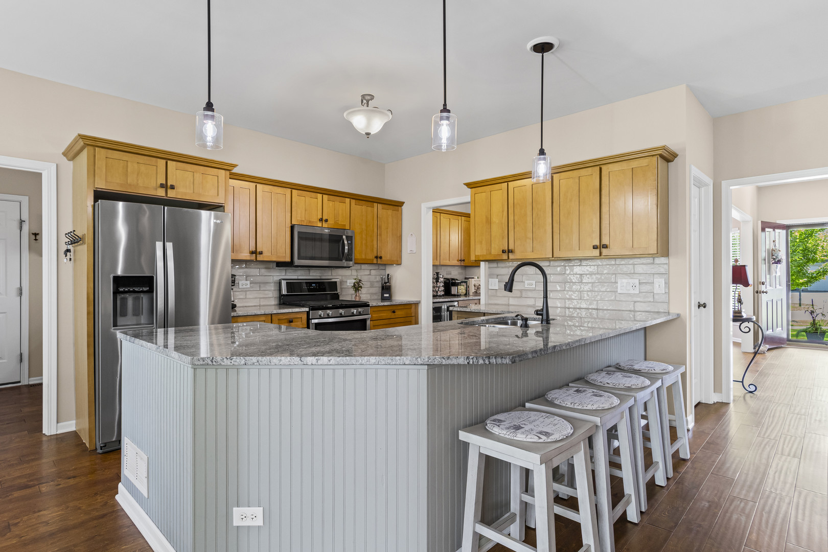 1120 Walker Court, Elburn, IL 60119