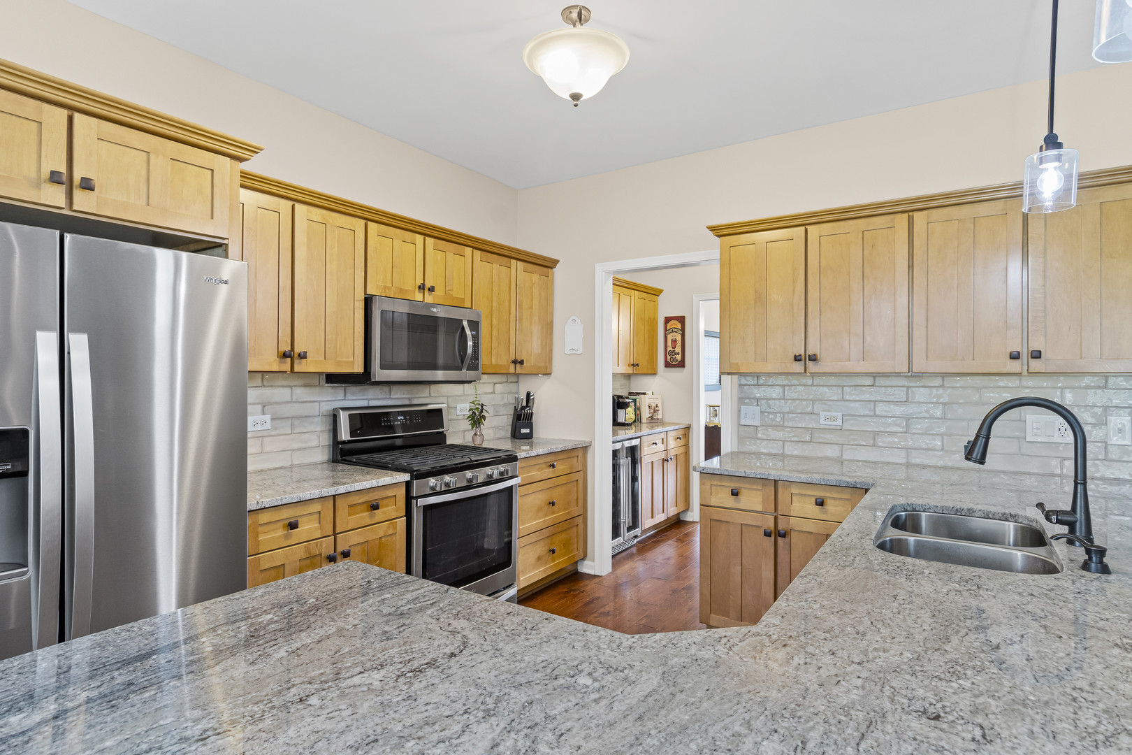 1120 Walker Court, Elburn, IL 60119