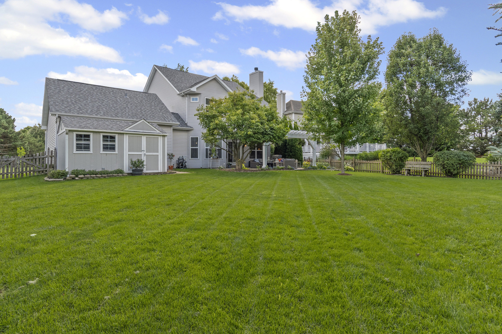 1120 Walker Court, Elburn, IL 60119