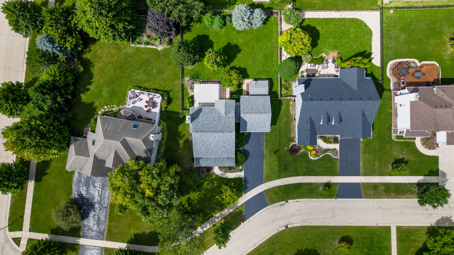 1120 Walker Court, Elburn, IL 60119