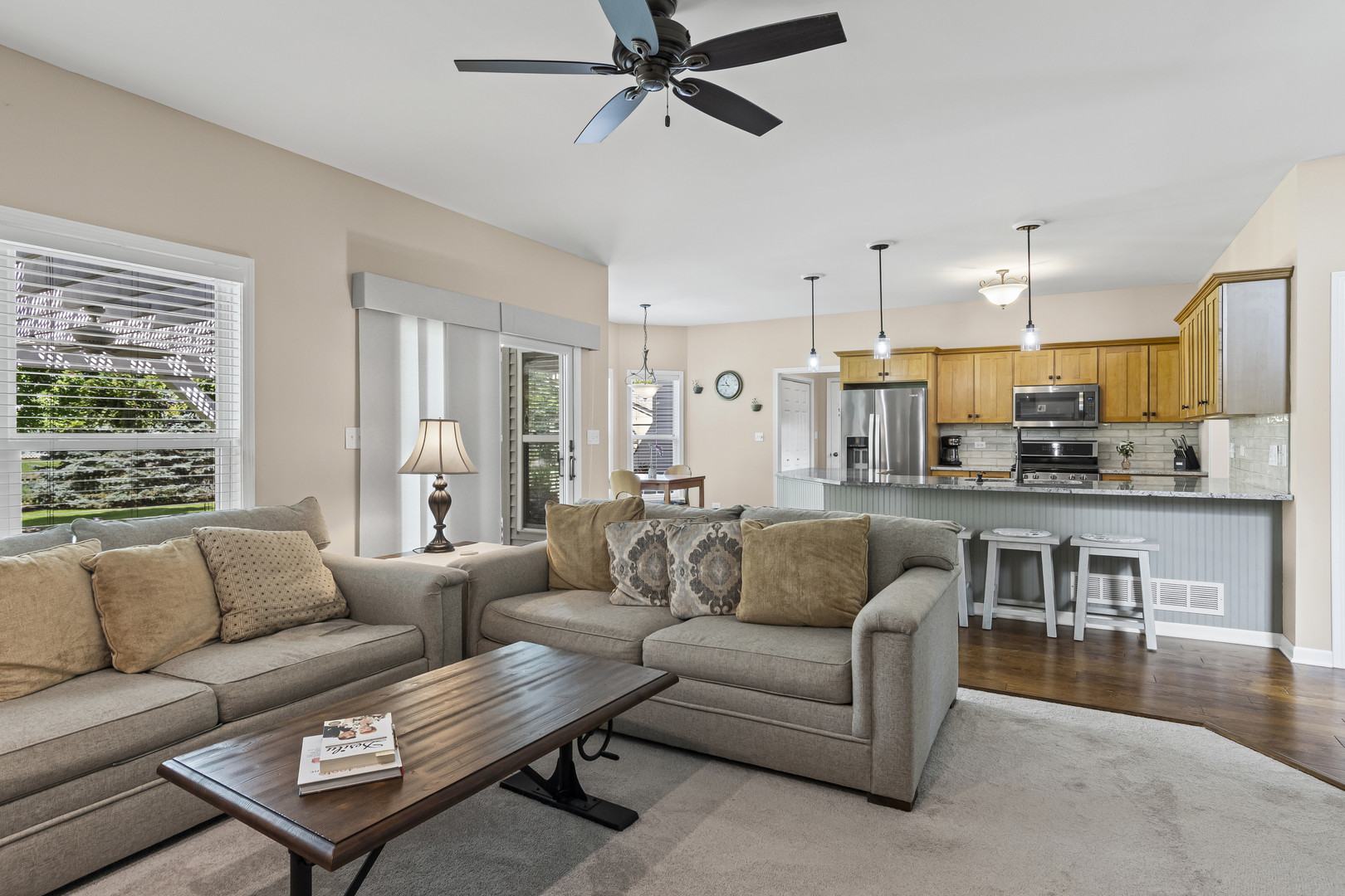 1120 Walker Court, Elburn, IL 60119