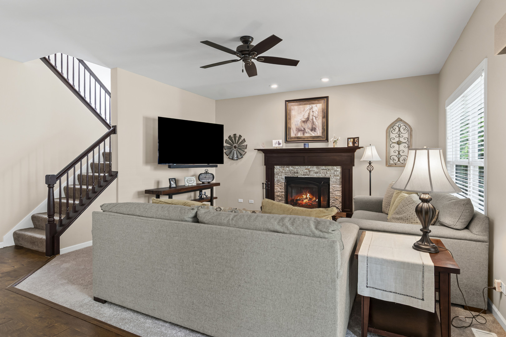1120 Walker Court, Elburn, IL 60119