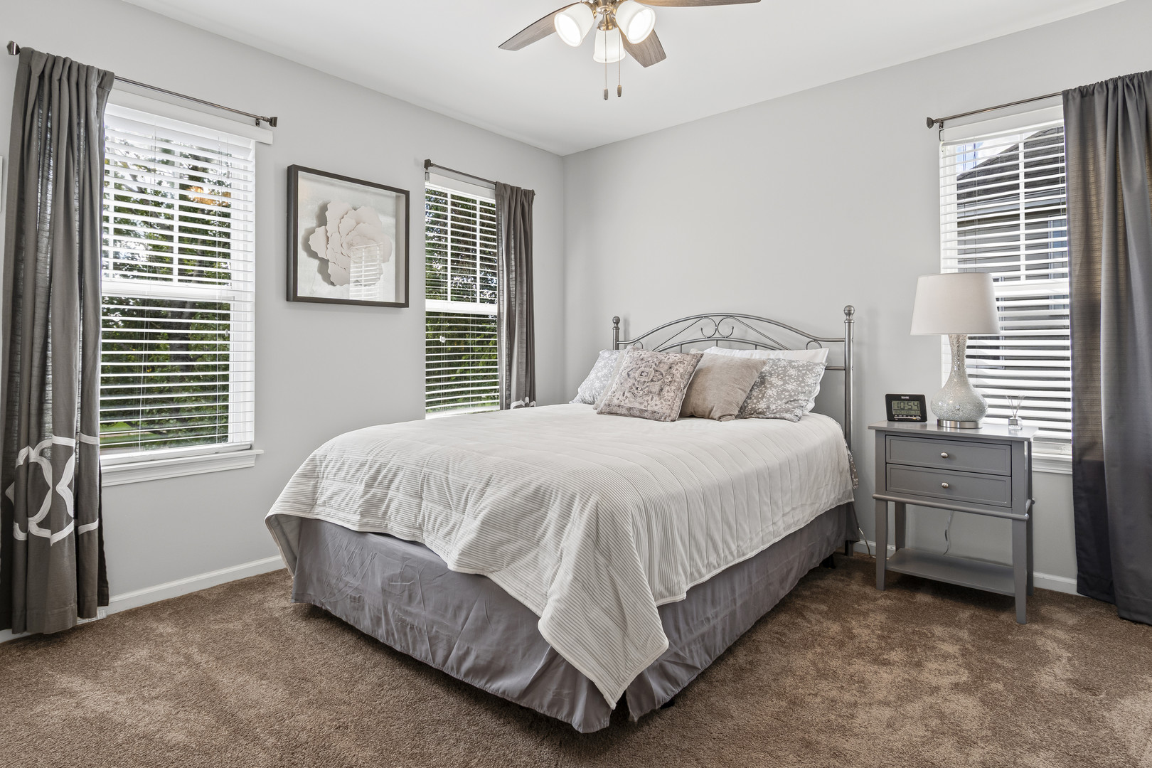 1120 Walker Court, Elburn, IL 60119
