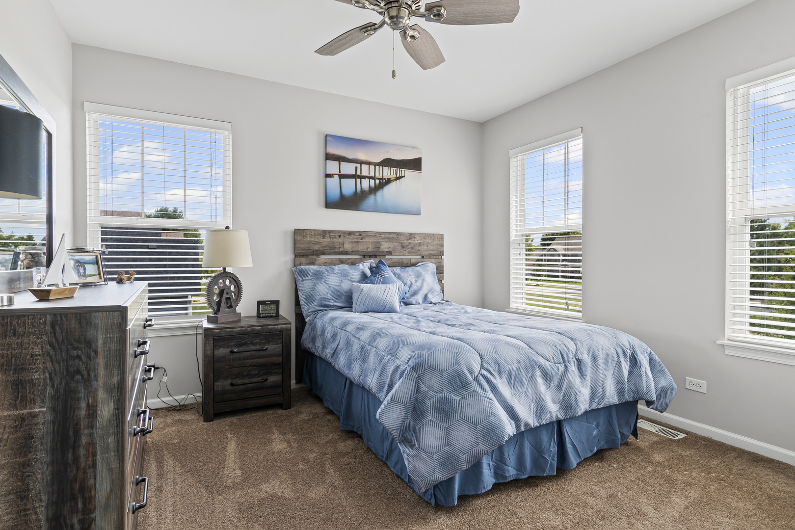 1120 Walker Court, Elburn, IL 60119