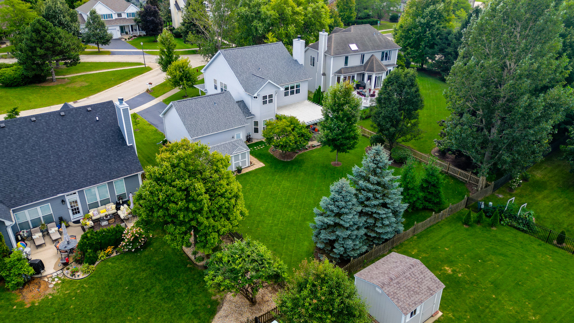 1120 Walker Court, Elburn, IL 60119