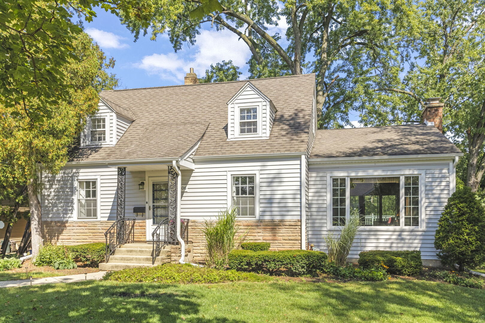 306 W Sunset Avenue, Lombard, IL 60148